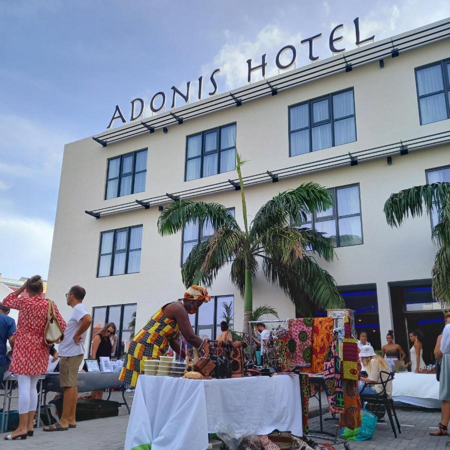 Adonis Cupecoy Hotel Simpson Bay Exterior photo