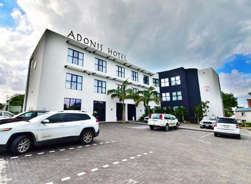 Adonis Cupecoy Hotel Simpson Bay Exterior photo